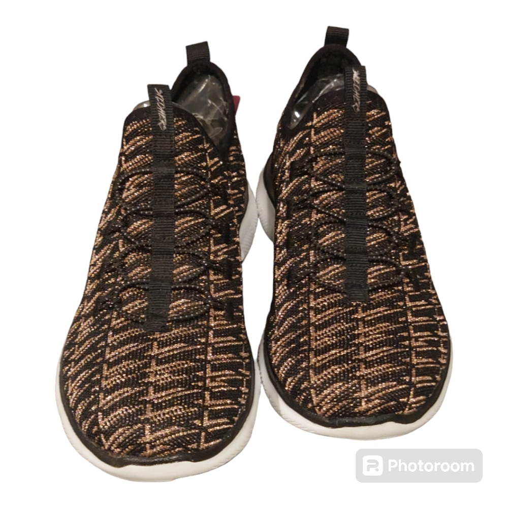 Sketchers 5 Women's Air Cooled Memory Foam Dual Lite New without box